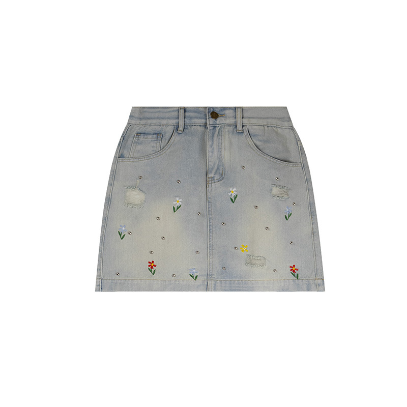 Denim suknja s perlicama i cvjetnim uzorkom, oprani džins, pamuk 50–70% i regenerirana vlakna celuloze <30%