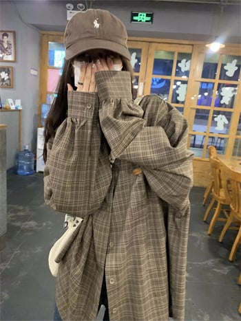 Риза-яке с каре, поло яка, дълги ръкави, средна дължина, полиестер 95%+