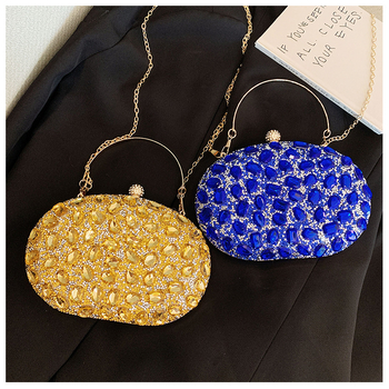 Diamantom ukrašena večernja clutch torba, akrilno tijelo, ovalni oblik, zatvarač, džep za telefon