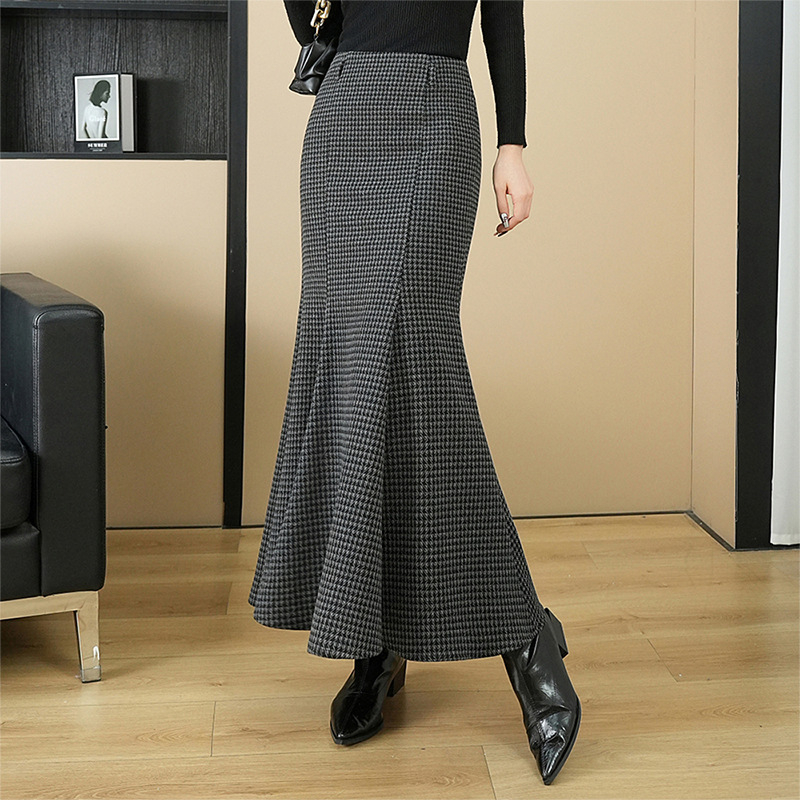 Houndstooth fishtail midi suknja, duga, od rimskog pamuka, pamuk-nylon smjesa, jesen 2024