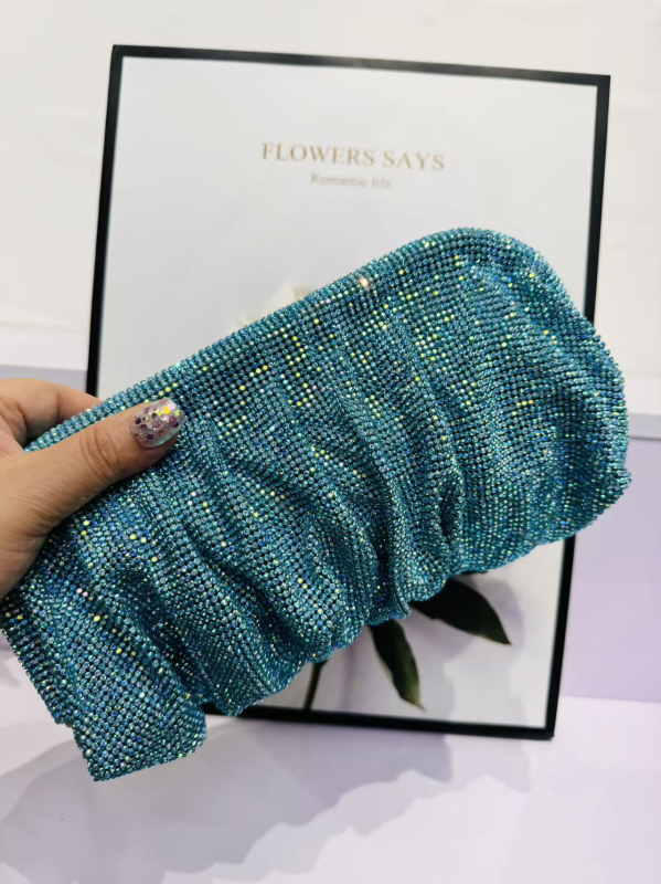 Francusko-stilna večernja torbica s rhinestones, ABS tijelo, poliester podstava, 3D dizajn oblaka, magnetno zatvaranje, crossbody