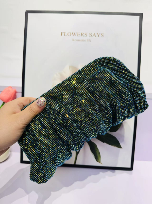 Francusko-stilna večernja torbica s rhinestones, ABS tijelo, poliester podstava, 3D dizajn oblaka, magnetno zatvaranje, crossbody