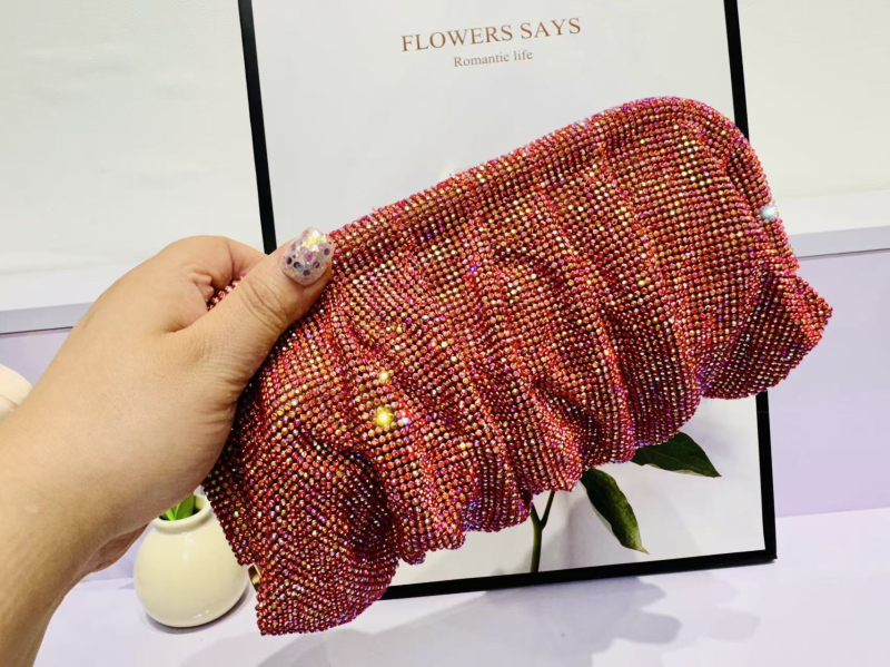 Francusko-stilna večernja torbica s rhinestones, ABS tijelo, poliester podstava, 3D dizajn oblaka, magnetno zatvaranje, crossbody
