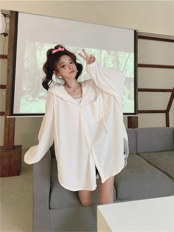 Дамско тънко летно яке с качулка и дълги ръкави, Ice Silk полиестер, съдържание на основна материя 50–70%, едноредово закопчаване