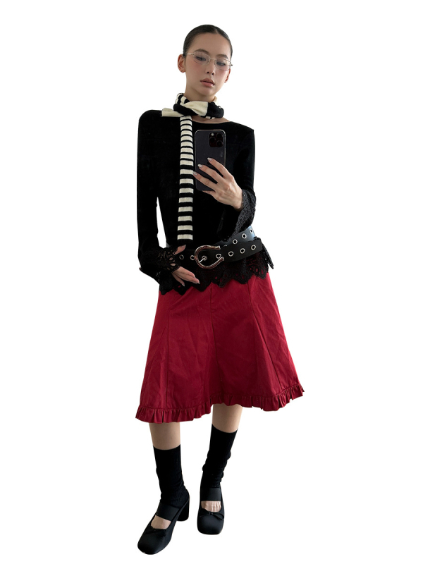 Средно дълга пола с плисиран фиштейл ръб, уличен стил, полиестер-еластан, микроеластичност, есен 2025