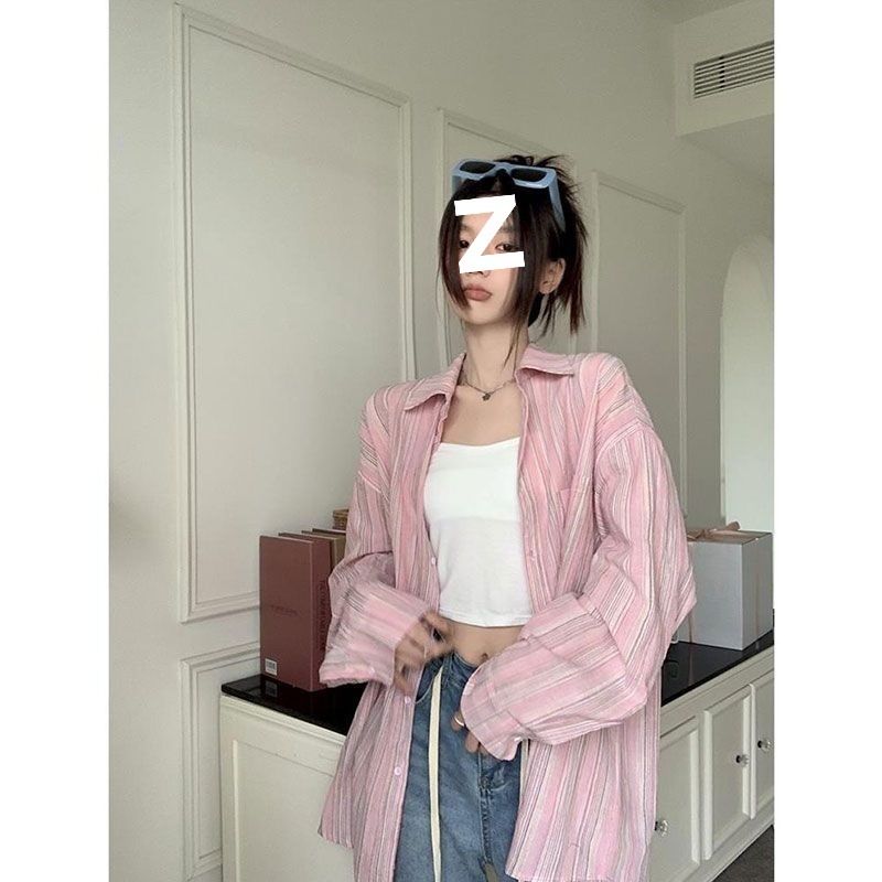 Риза‑яке с ивици от прежда, дълги ръкави, яка с ревера, средна дължина, регулярна кройка