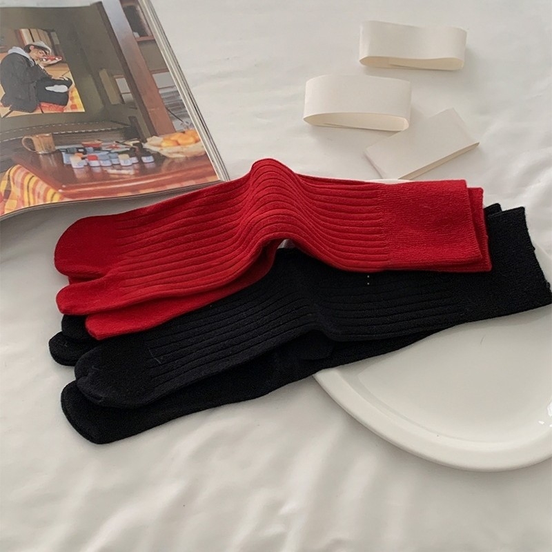 Йога чорапи с разделени пръсти, антихлъзгащи се, попиване на пот, двойна игла плетиво, 80–90% памук