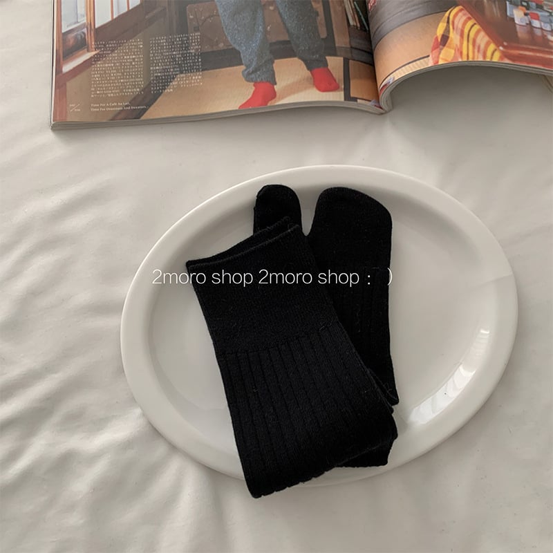 Йога чорапи с разделени пръсти, антихлъзгащи се, попиване на пот, двойна игла плетиво, 80–90% памук