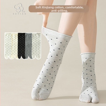 Чорапи с разделени пръсти от памук, средно дълги до прасеца, точков модел, 80–90% памук, японски стил