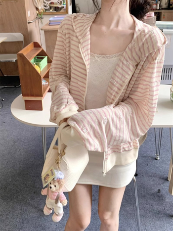 Кардиган с качулка, модел с панделка, полиестер, дълги ръкави, цип отпред