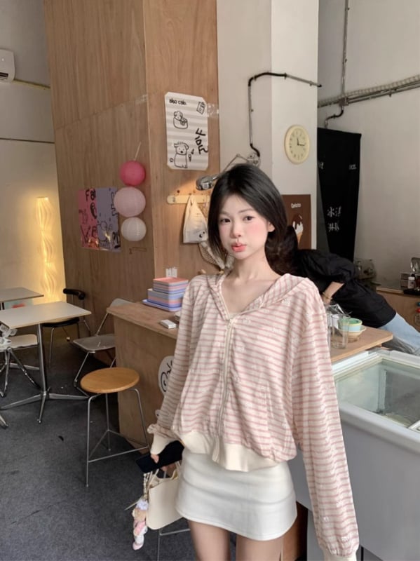 Кардиган с качулка, модел с панделка, полиестер, дълги ръкави, цип отпред