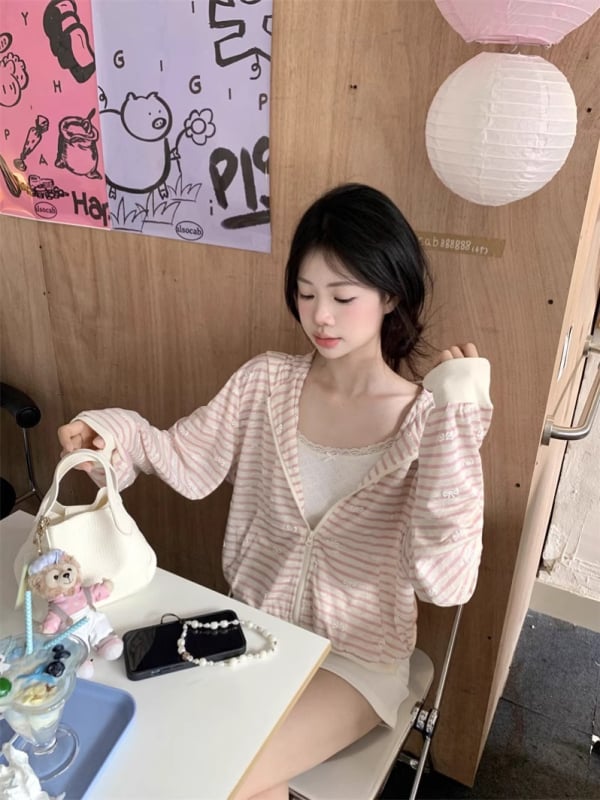 Кардиган с качулка, модел с панделка, полиестер, дълги ръкави, цип отпред