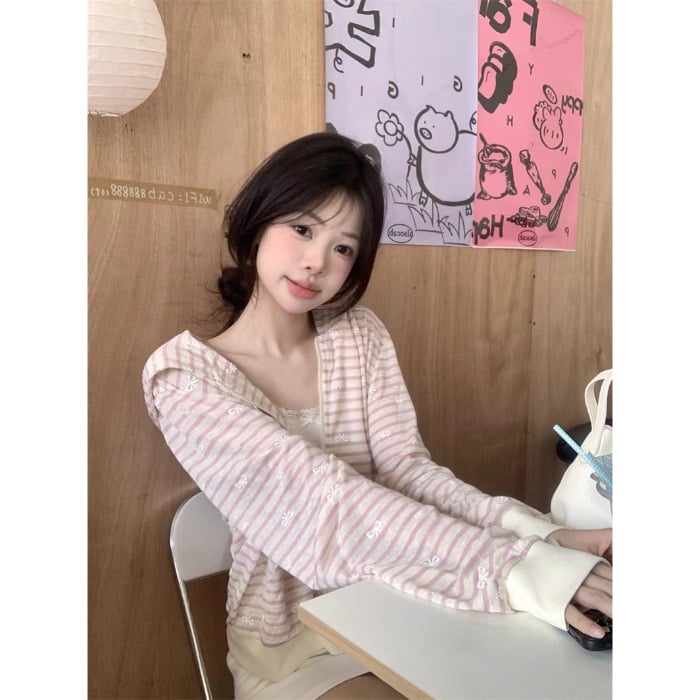 Кардиган с качулка, модел с панделка, полиестер, дълги ръкави, цип отпред