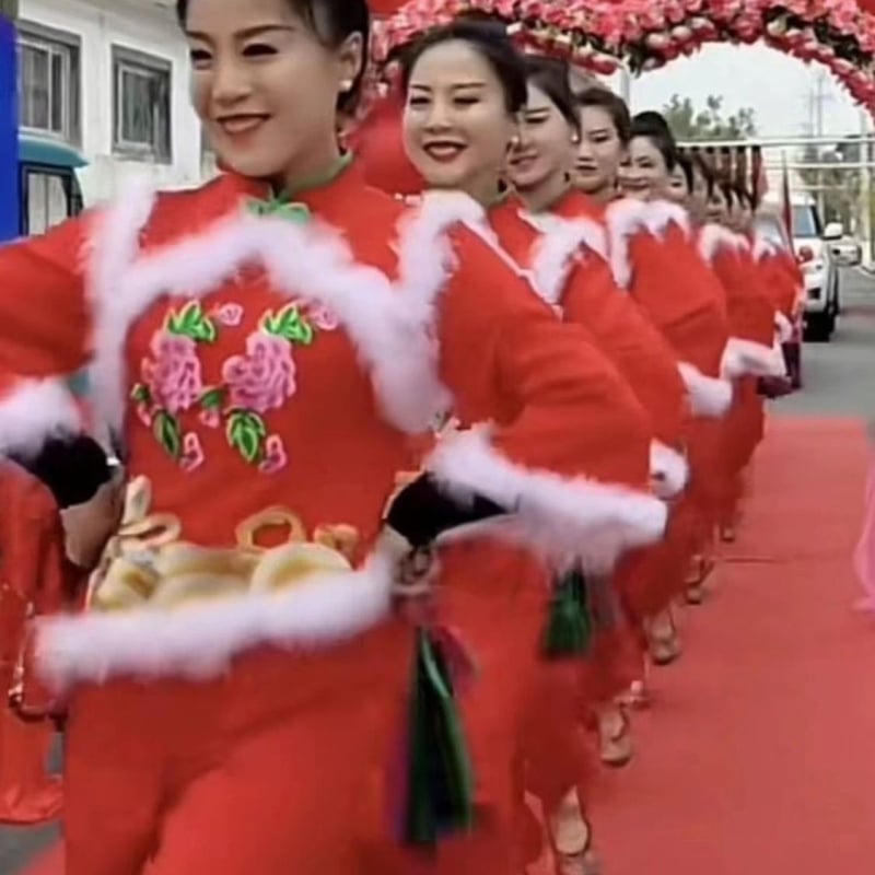 Folklorni plesni kostim – set (Xian Che; Poliester; Unisex; Proljetno 2025; Kategorija: Set)