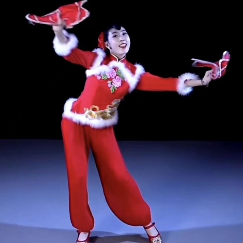 Folklorni plesni kostim – set (Xian Che; Poliester; Unisex; Proljetno 2025; Kategorija: Set)