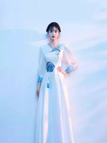 Haljina za zborske nastupe, duga suknja, kineski stil, literarno retro (Jesen 2025 izdanje; poliester tkanina; sadržaj glavne tkanine 70–80%; vez)