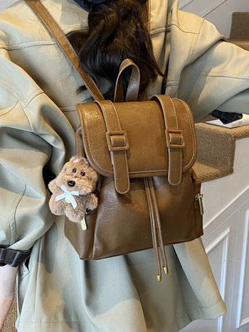 Ženski ruksak u casual retro stilu, velika zapremina, PU materijal, zatvoren otvaranje, jesen 2025