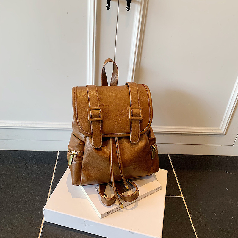 Ženski ruksak u casual retro stilu, velika zapremina, PU materijal, zatvoren otvaranje, jesen 2025