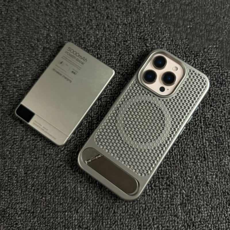 Maska za iPhone 11/12/13/14 od mat PC materijala, odvodi toplinu, otporna na padove, ugrađeni držač, magnetsko pričvršćivanje