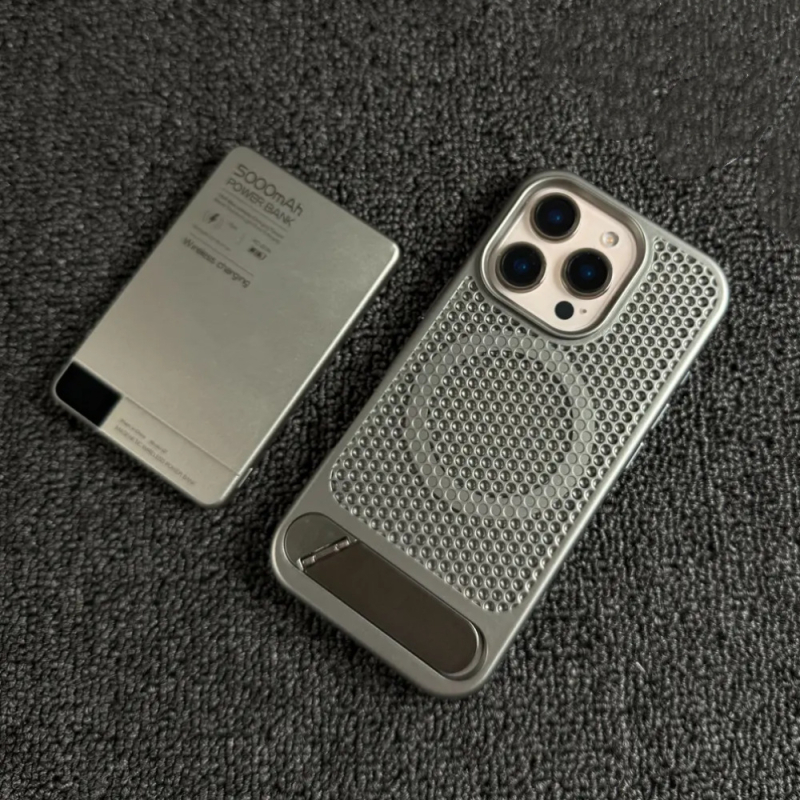 Maska za iPhone 11/12/13/14 od mat PC materijala, odvodi toplinu, otporna na padove, ugrađeni držač, magnetsko pričvršćivanje