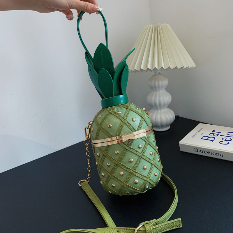 PU bucket torba s rivetnim romboidnim uzorkom, zatvaranje lokotom, preko ramena ili crossbody, inspirirano ananasom, proljeće 2025