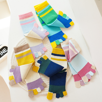 Детски чорапи с пет пръста от памук — попиване на пот, дезодориращи и против триене; 80–90% памук; средна дължина на тръбата; произход Shaoxing