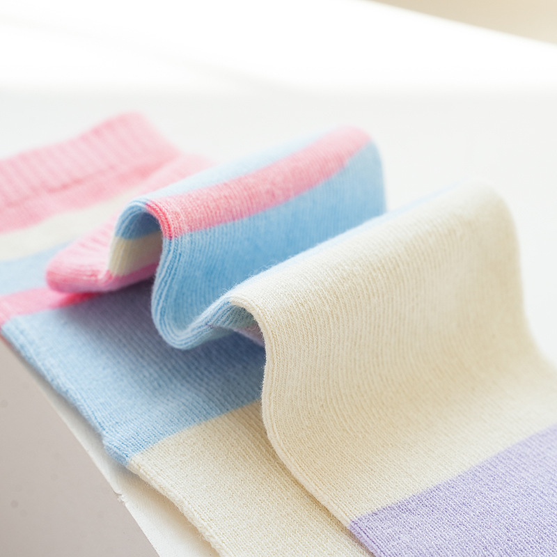 Детски чорапи с пет пръста от памук — попиване на пот, дезодориращи и против триене; 80–90% памук; средна дължина на тръбата; произход Shaoxing