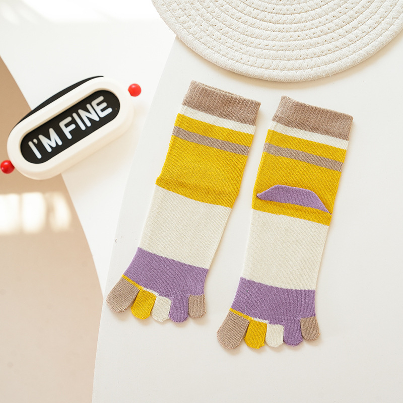 Детски чорапи с пет пръста от памук — попиване на пот, дезодориращи и против триене; 80–90% памук; средна дължина на тръбата; произход Shaoxing