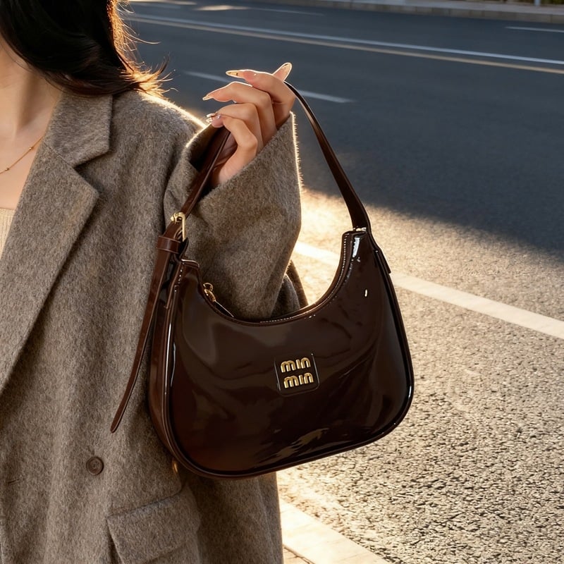 Ženska torbica Crescent Dumpling – PU materijal, zatvarač, poliester podstava, dumpling oblik, crescent stil