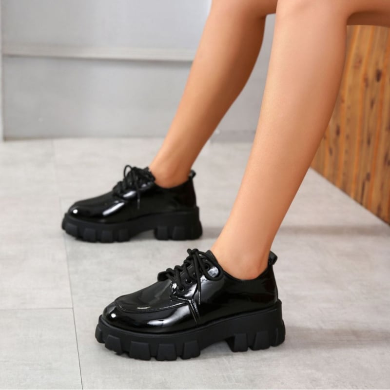 Дамски обувки с дебела подметка, кръгъл нос, изкуствена кожа, среден ток 3-5 см, връзки