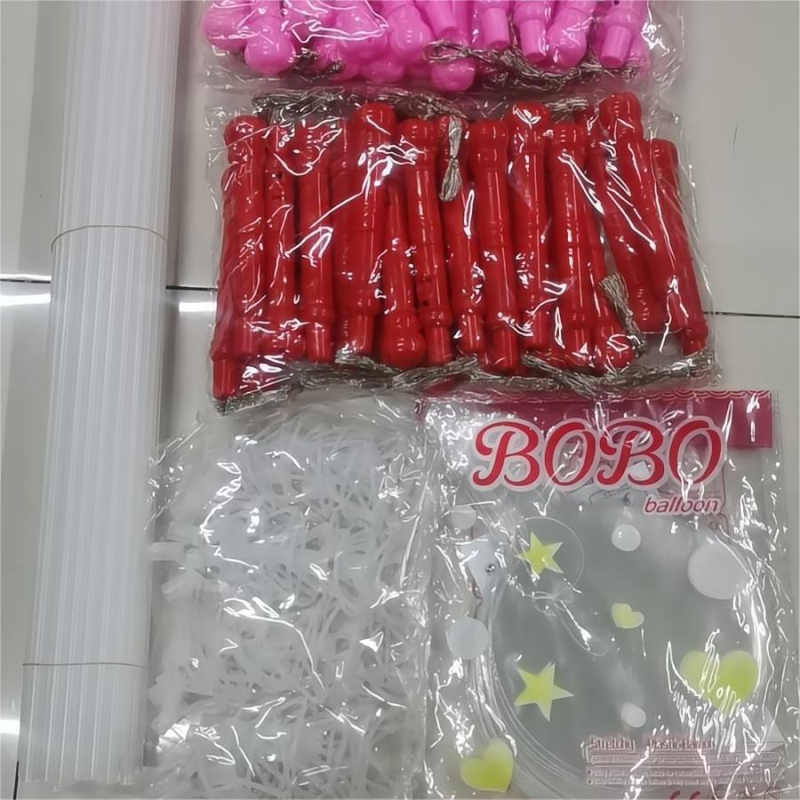 Fénylő játék készlet ballonfogóval és BoBo golyóval – műanyag, kerek, hullámgömb típusú ballonok, nyomtatott logó