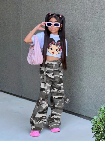 Lányoknak szóló két részes szett: rövid ujjú póló és kamufláz hip-hop cargo nadrág, 8 éves kor felettieknek, egész éves viselet