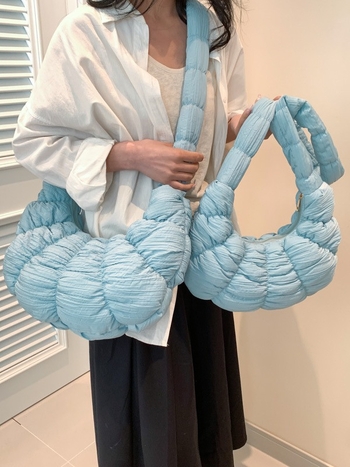 Crossbody torbica u obliku dumplinga s plisiranim dizajnom - poliester, zatvarač, unutarnji džep s zatvaračem, akrilna podstava, jednostavna naramenica, za svakodnevnu upotrebu