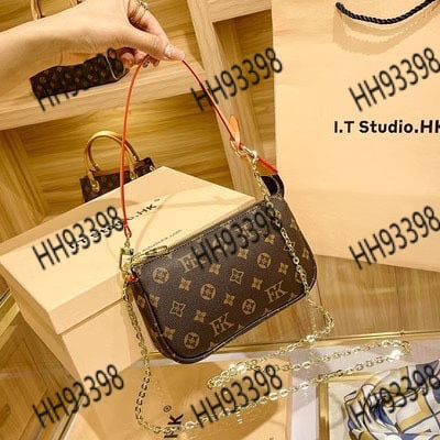 Prava kožna baguette torba s poklopcem, gradski stil jednostavnosti, koža obrađena biljnom taninom, unutarnji džepovi: zatvarač, telefon, dokumenti, kamera