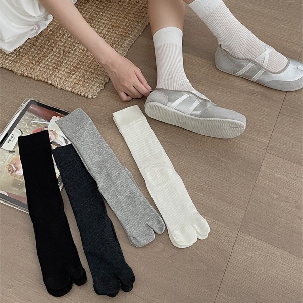 Șosete cu degete separate, stil japonez, bumbac 50–70%, gleznă medie, tricot la un ac
