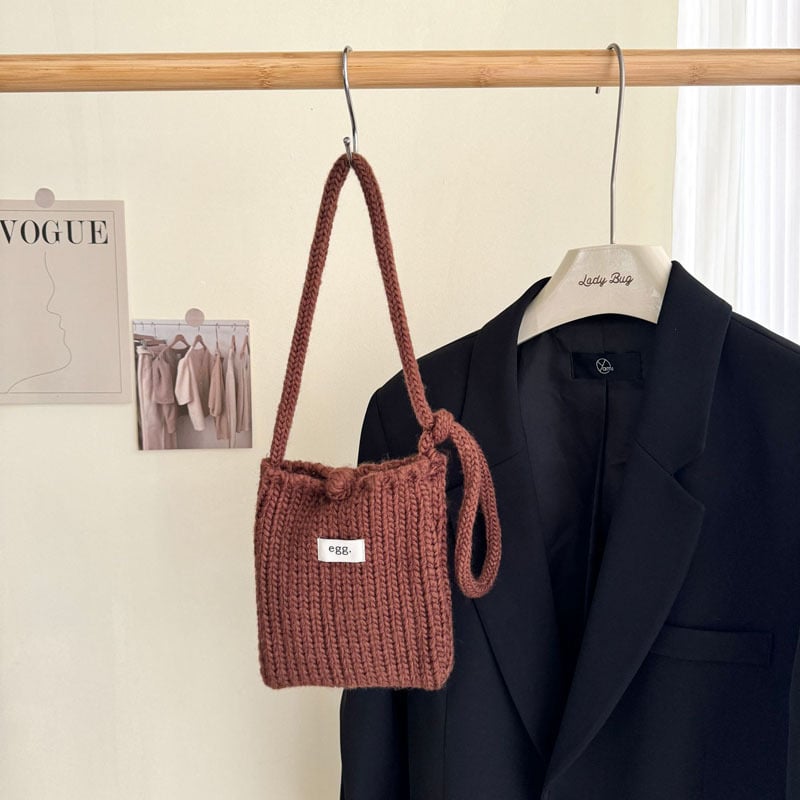 Pamukova pletene torbica za telefon, vertikalno kvadratnog oblika, crossbody s vezicom, mekano pletenje, svjež i sladak stil