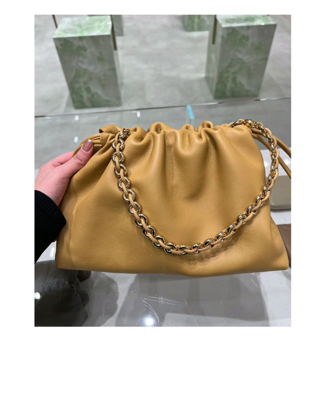 Ženska crossbody torba u stilu oblaka, bucket oblik od prave kože, zatvaranje šnuralom, dvije sloje kože, unutarnji džep za mobitel