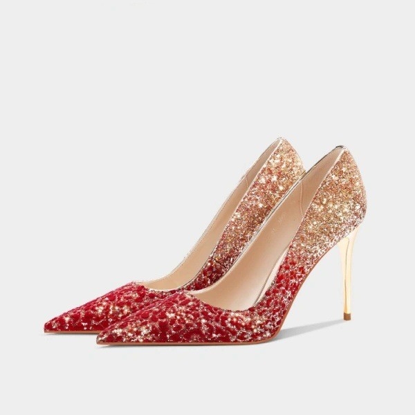 Pantofi de mireasă cu cristale, vârf ascuțit, tocuri 6–8 cm, talpă din cauciuc