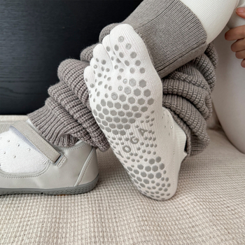 Yoga čarape sa silikon granula protivkliznim, kratke cijevne čarape s pet prstiju, pamuk, za žene 18–40, sve sezone (protivklizno, upija znoj, otporne na miris, otporne na trenje)