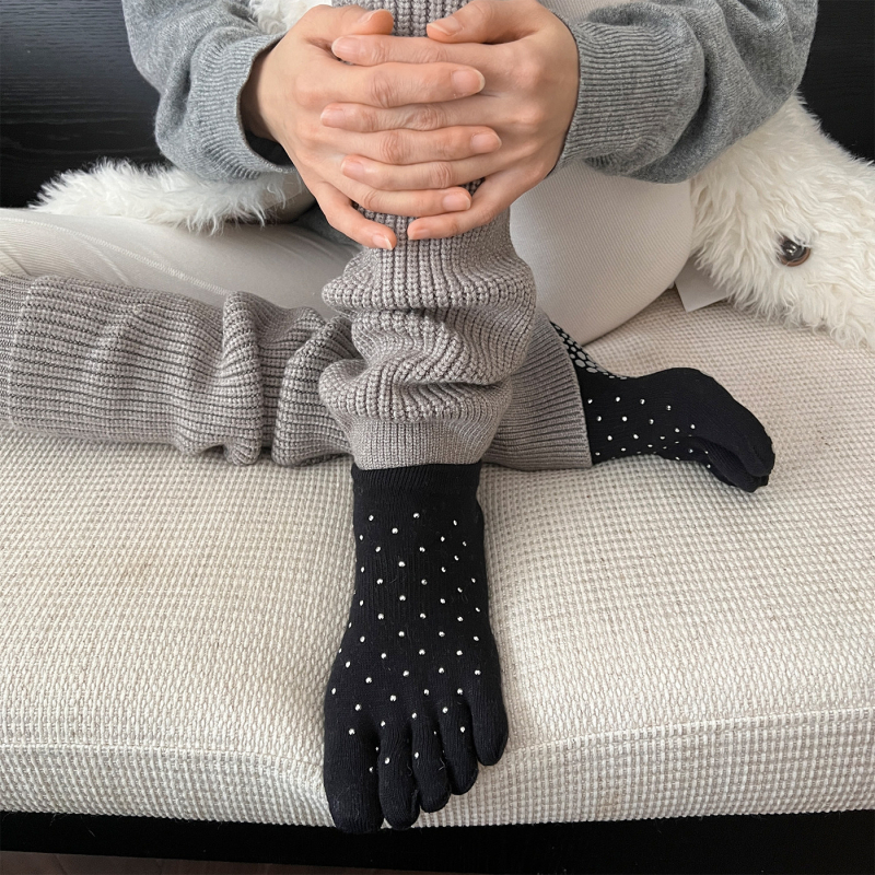 Yoga čarape sa silikon granula protivkliznim, kratke cijevne čarape s pet prstiju, pamuk, za žene 18–40, sve sezone (protivklizno, upija znoj, otporne na miris, otporne na trenje)
