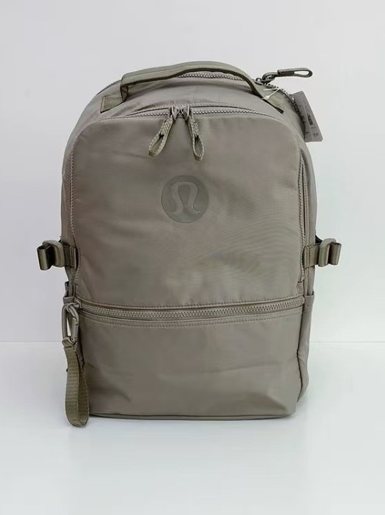 Unisex nylon ruksak za putovanja s pretincem za 10-inčni laptop, vodootporan, kapacitet ispod 20 L
