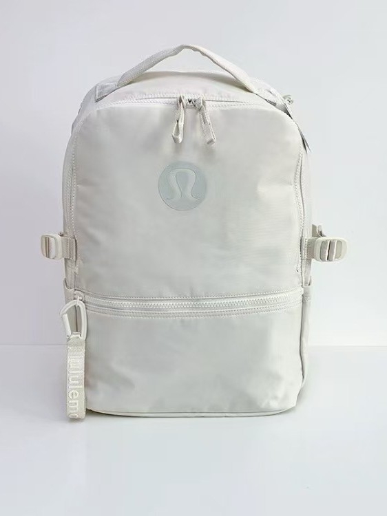 Unisex nylon ruksak za putovanja s pretincem za 10-inčni laptop, vodootporan, kapacitet ispod 20 L