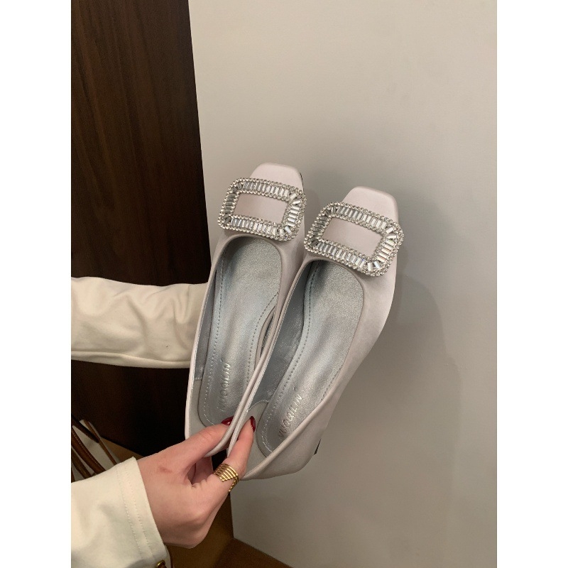 Ženske satinirane cipele s kvadratnim vrhom, srednjim blok-petom, slip-on