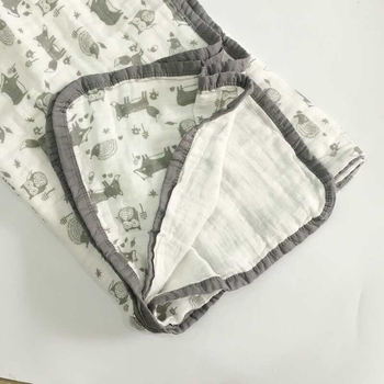 Prosop de înfășurare din bumbac muselin cu patru straturi — 95%+ bumbac; modele animale, desene animate și flori; pentru sugari și copii mici