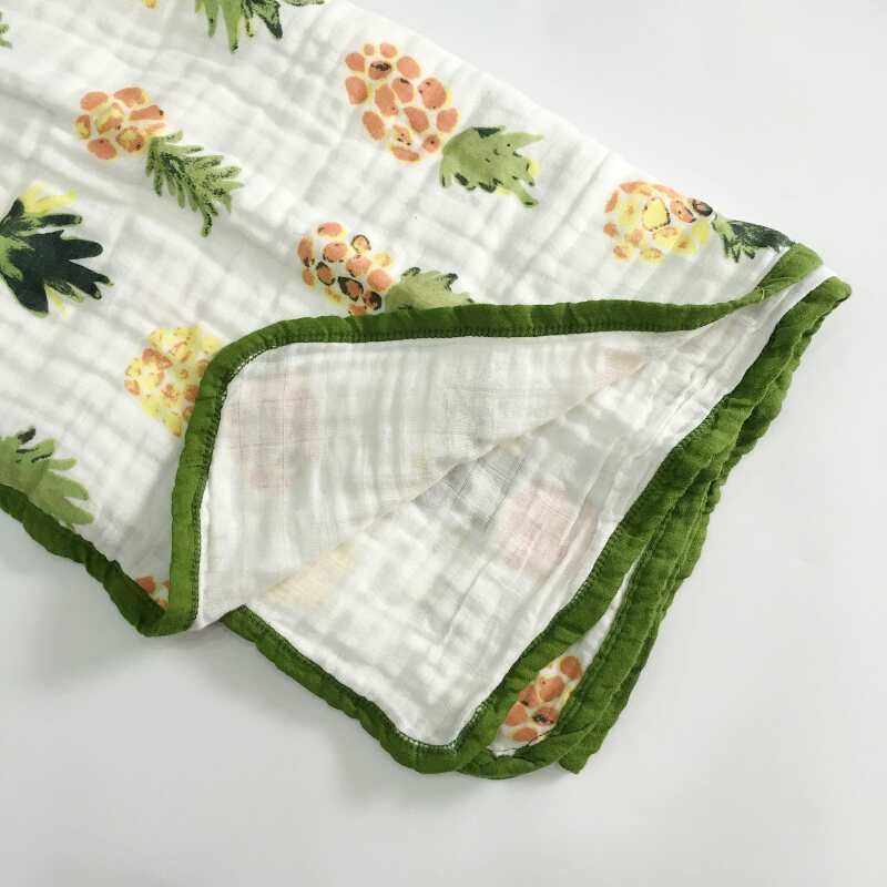 Prosop de înfășurare din bumbac muselin cu patru straturi — 95%+ bumbac; modele animale, desene animate și flori; pentru sugari și copii mici