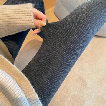 Spandeks najlonke, guste i tople, jedne boje, jednodjelni dizajn