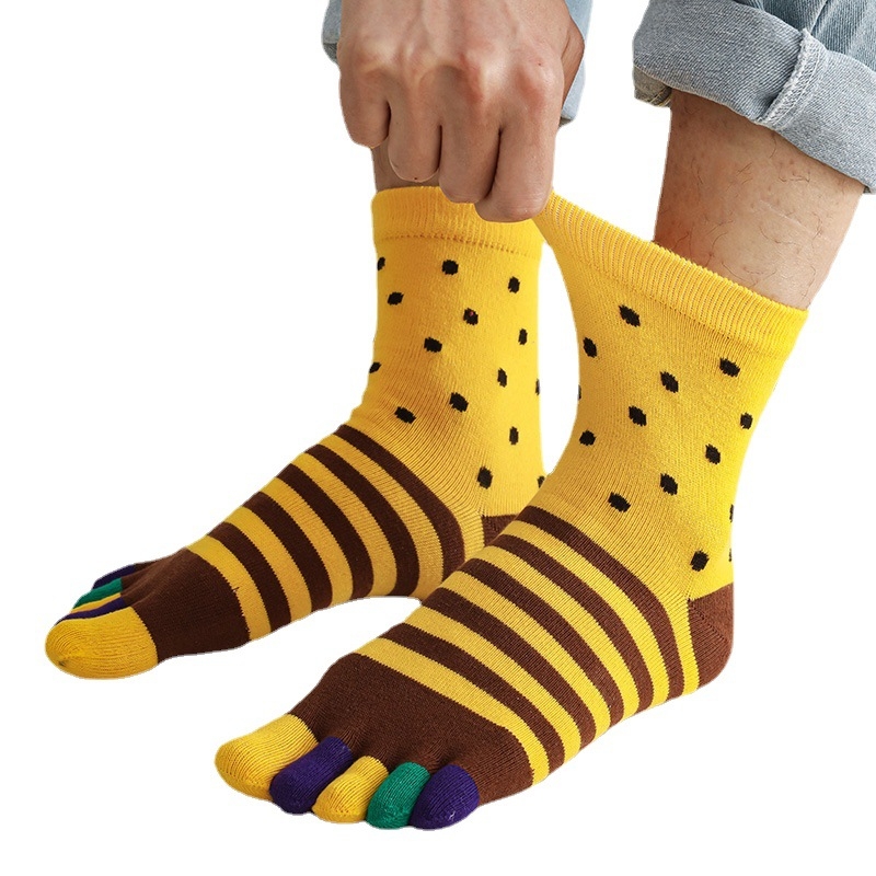 Čarape s pet prstiju od pamuka, srednje dužine, 80–90% pamuka, apsorpcija znoja i kontrola mirisa