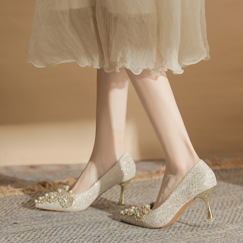 Ženske vjenčane cipele s špicastim vrhom, gornji dio od sintetičke kože, 6-8 cm visokih potpetica, gumeni đon