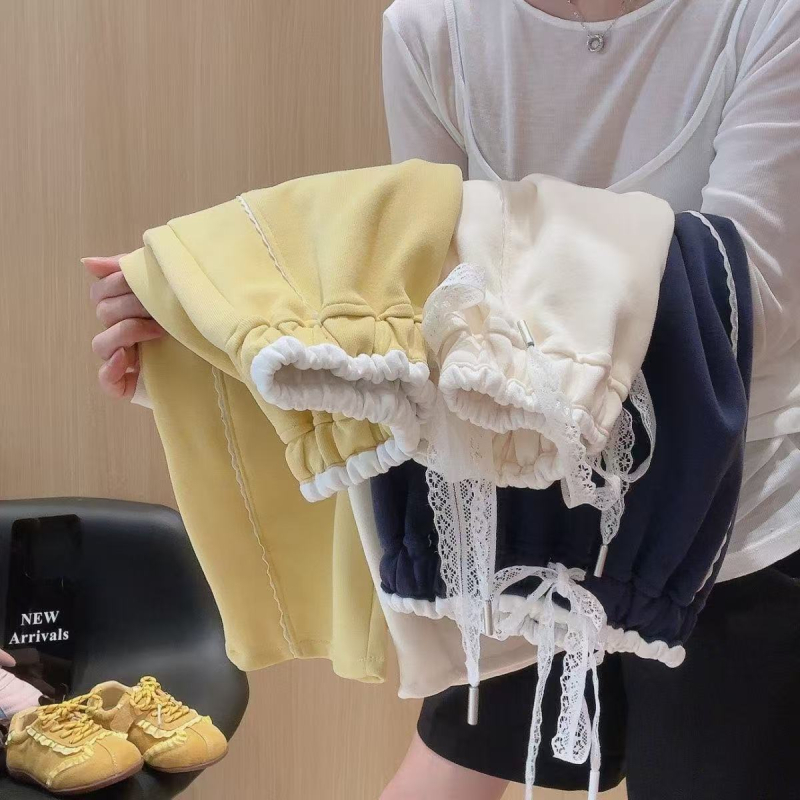 Gyerekeknek szóló balett-stílusú nadrág csipke-szegéllyel, patchwork és ívelt széllel, 50% pamut, 3–8 éveseknek