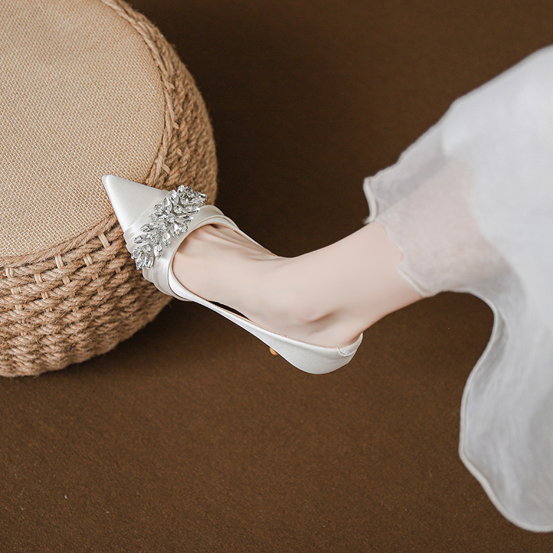 Ženske visoke potpetice – francuski stil dizajn, šiljat nos, gornji materijal mikrovlakno, tanak potpetica 6–8 cm